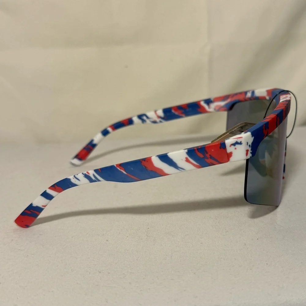 Foster Grant X Panama Jack Polarized Sunglasses Perfect For‎ Bills Fans